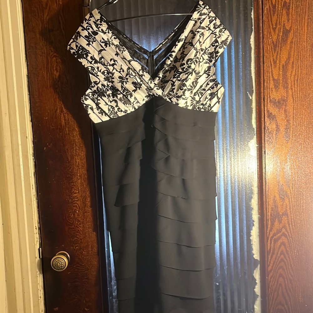 PLUS SIZE HOST PICK - B&W Bandage Dress Size 14W